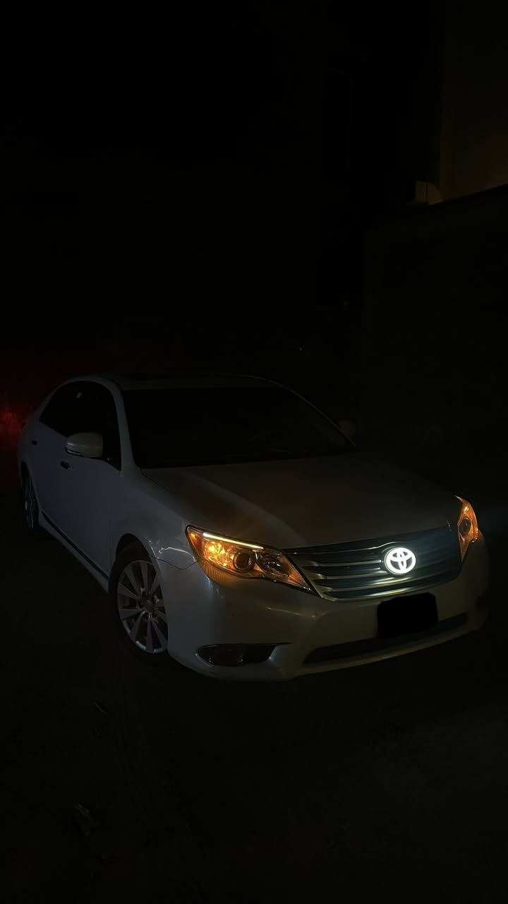 السلام عليكم افلون 2012 Limited فول مواصفات اي نقص ما بيها ضررها جاملغ امامي ايسر مع باب امامي ايمن فقط تبدييييل بدون صبغ ومعجون وبيها تبديل كير والباقي سليم شرط الفحص سعر 225 وبيها مجال  للعلم السيارت ماشيه 340 الف للاستفسار اكثر ***********
