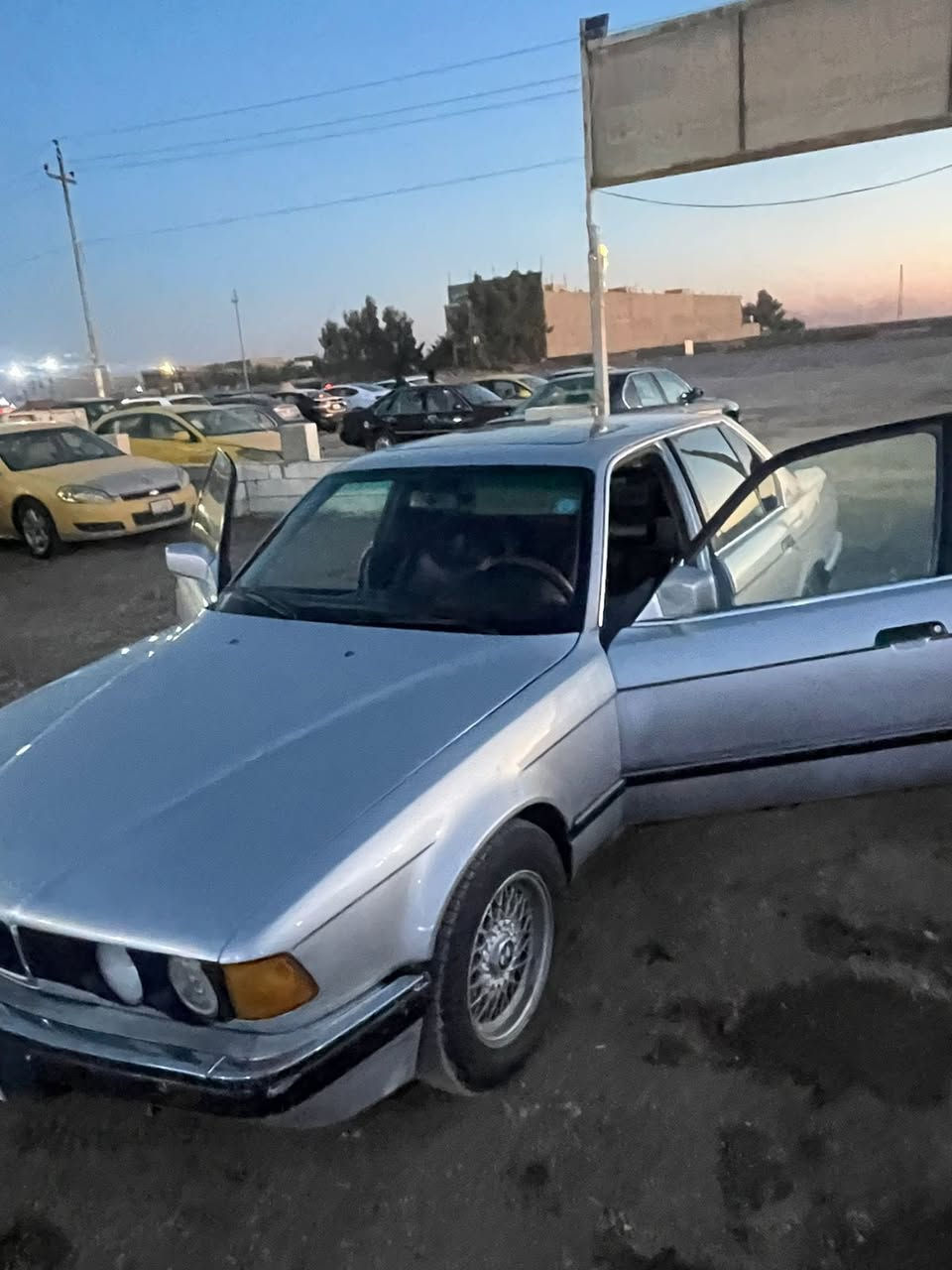 بي ام لبيع 735  كير عادي  واحد عل واحد منضومه تبريد جديده رقم موصل *********** مكاني الانبار
