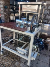 مثرامه لحم دنمر مستعمله مره وحده فقط ٠٧٨٧٥٨١٢٩٠٨