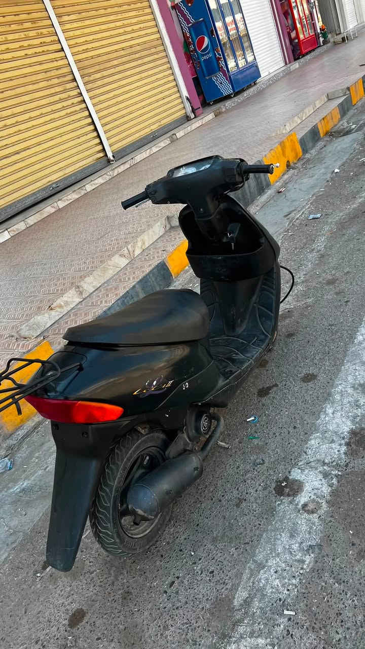 السلام عليكم دراجه ساسوكي ياباني للبيع كلشي شغال كهربائيه نكره سلف للأستفسار عَ هذا الرقم ***********
