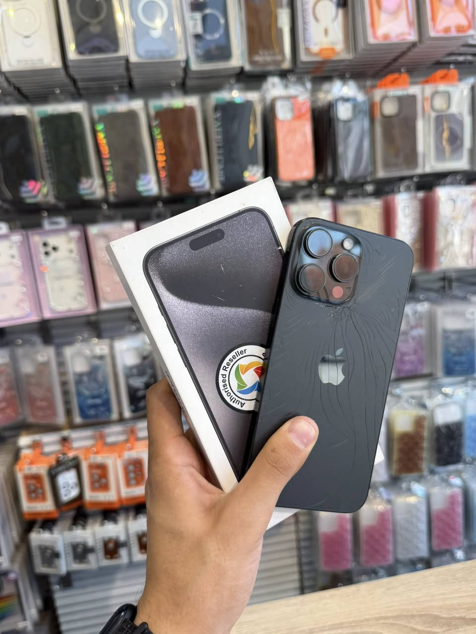 ايفون 15 برو ماكس ماستر
ذاكرة 256
بطارية 86‎%‎
نضافة عالية
وتربروف مامفتوح
مامبدل بي قطعه
فقط بي فطر ب ضهر
كارتونه الاصليه وياه

الاتصال:***********
العنوان: النجف الاشرف
