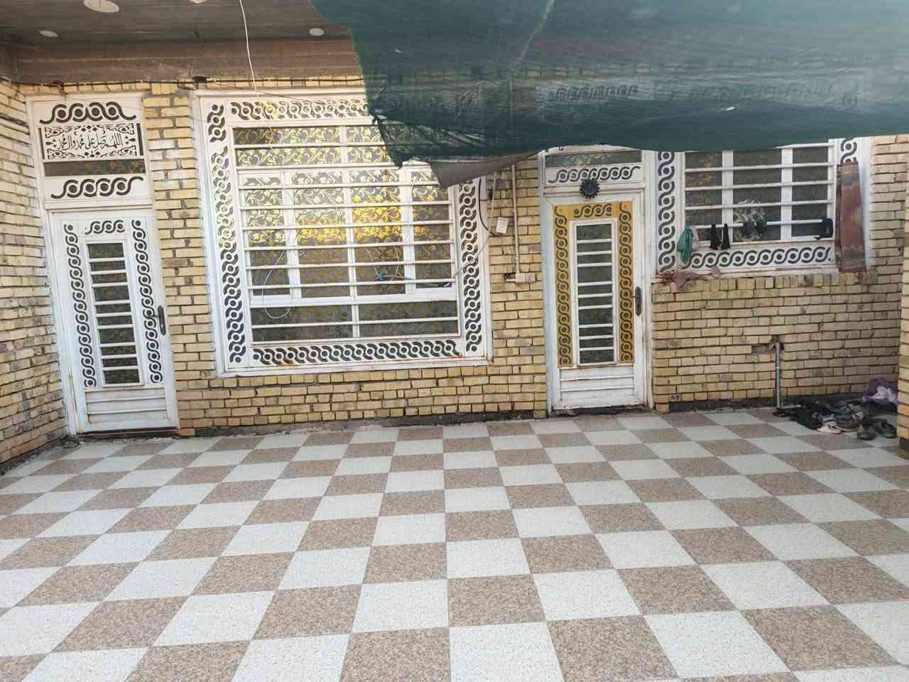 ﷽     
     دار الــبــيـع ابـــو شــطــيـــب 
سند 25 زراعي قـــرب ســيــطرة بـــغــــداد

      المساحه (300)متر 
      يتكون الطابق واحد جاهز سكن 

 الاستفسار على رقم الهاتف 
على الواتساب  (📲*********** عمارة, ميسان
