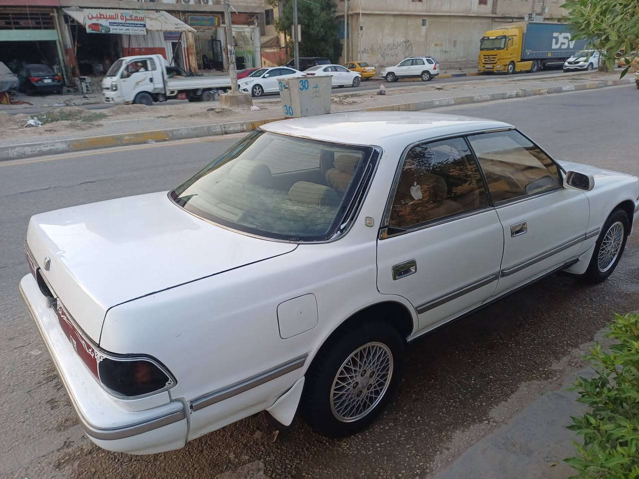 السلام عليكم اخواني مارك فلات ١٩٩٢ للبيع مكفوله كص ونقل تحويل مباشر مكينه وكير خير من الله السعر ٤٣ وبيه حك الجيه مكاني كربلاء   ***********
