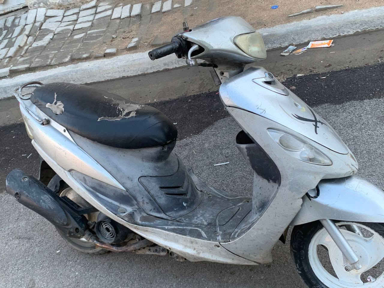 سلام عليكم ماكس منغولي كامله للبيع سعر ٣٥٠ وبيه مجال شغاله كله مكاني بياع ***********
