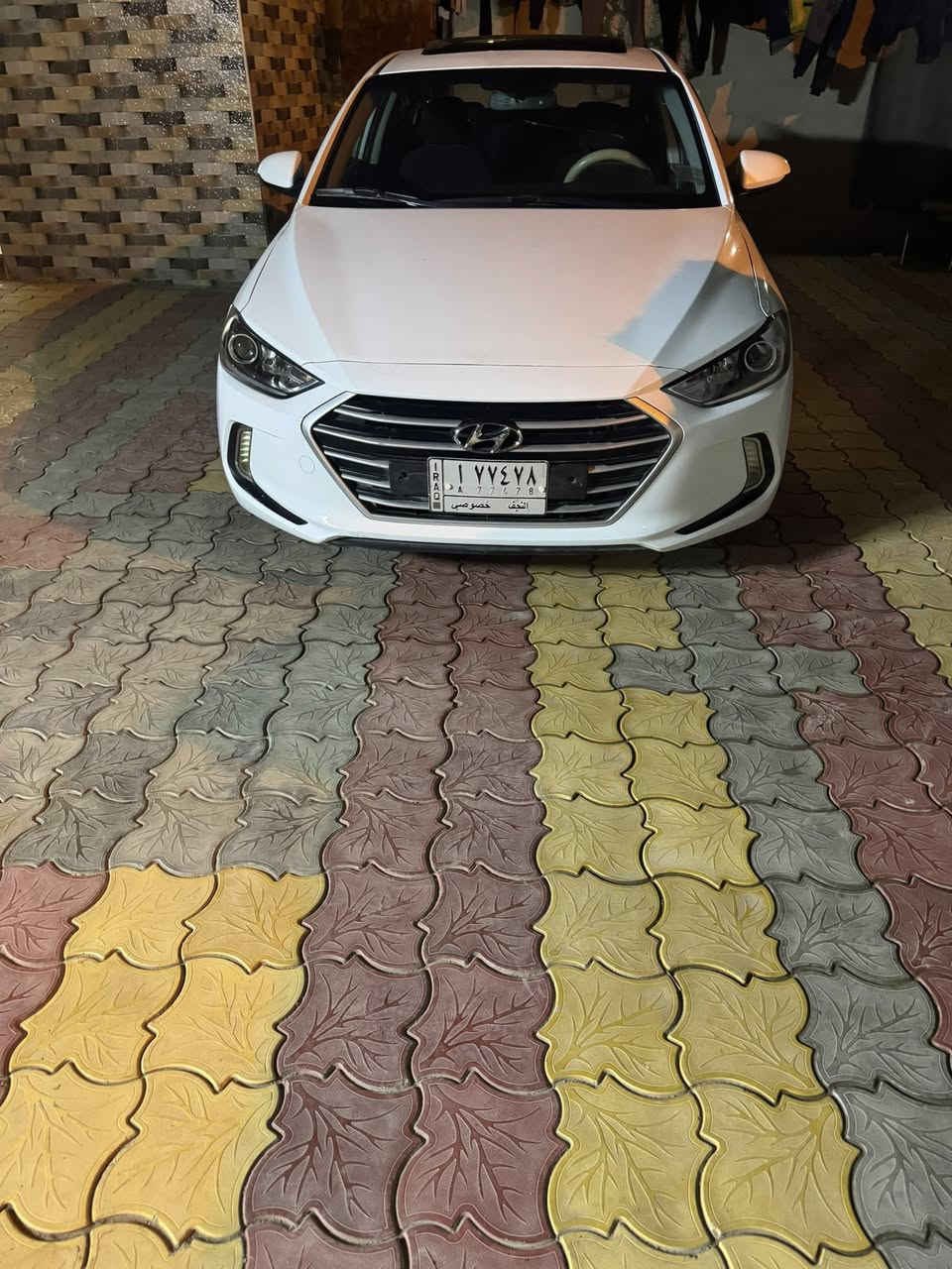 السلام عليكم النترا للبيع او مرارس حسب القناعه موديل 2018 فول مراصفات فتحه وارد امريكي بيه جاملغ امامي وبنيد مرجعات نفسهن مصبوغات كير مكينه حدادية مكفولات رقم نجف بااسمي مكاني النجف الاتصال  السعر 130 وبيه مجال ***********
