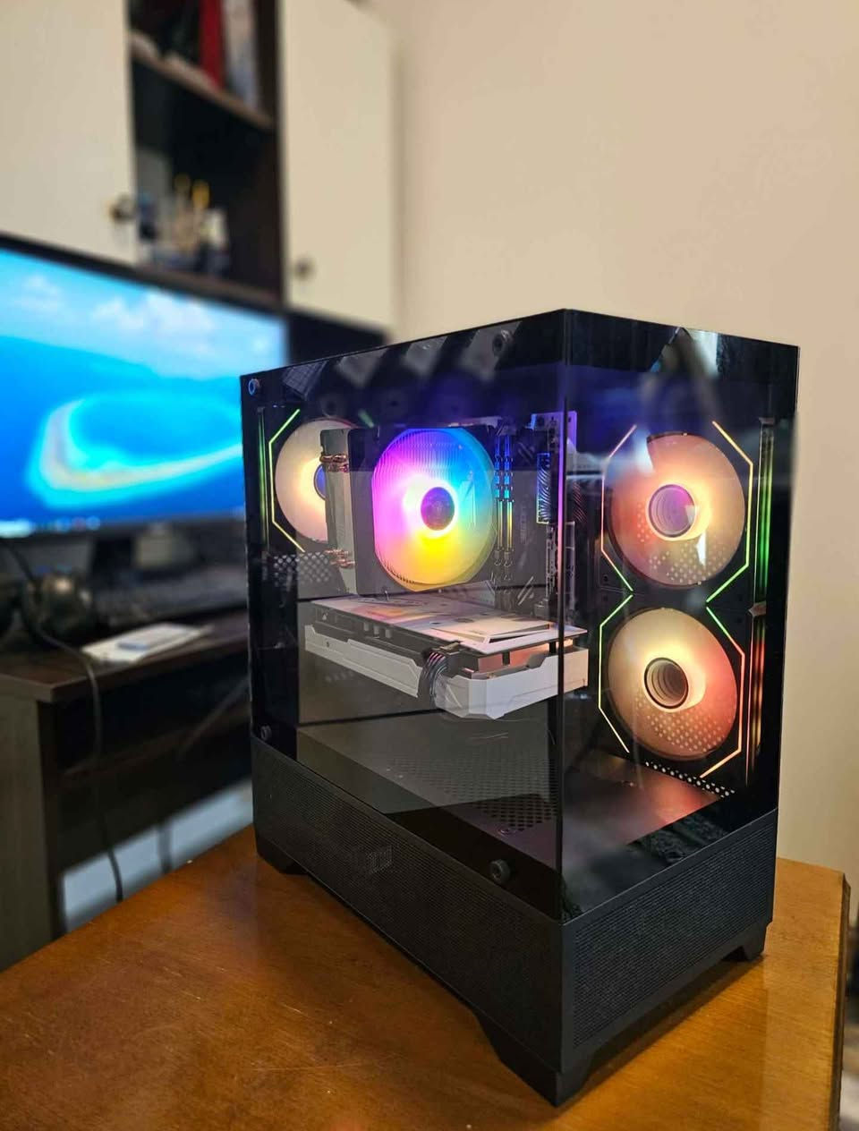 CPU: AMD Ryzen 5 3500X
GPU: NVIDIA GeForce RTX 2060 6GB
RAM: 16GB DDR4
Motherboard: B450 chipset
Storage: 256GB drive
بە سەریعی بۆ فرۆشتن تازە سێرڤس کراوە و سێرماڵی گۆڕاوە بە گریزی قفڵی ٦٥٠ هەزار نامە مەنێرن بۆ معامەلە ئەو سعرە کۆتایە ماشااللەی ئەێ زۆر بەهێزە
0771-477-7940 whatsup ✅️ السليمانية, العراق


**إذا كنت صاحب هذا الإعلان وتريد حذفه لأي سبب، رجاءا أرسل رسالة إلى الدعم الفني**