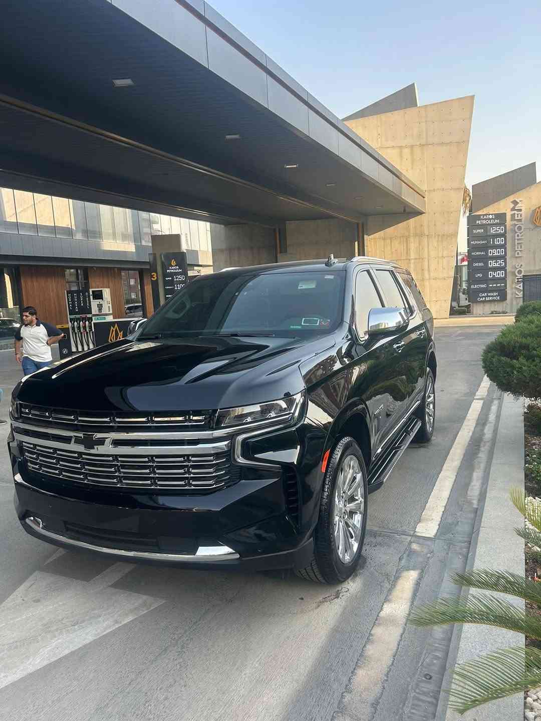 𝐂𝐡𝐞𝐯𝐫𝐨𝐥𝐞𝐭 𝐓𝐚𝐡𝐨𝐞 𝐏𝐫𝐞𝐦𝐢𝐞𝐫 2023 🇺🇸
شفروليه تاهو بريمييــــــر فــول 1/1 امريكي وياها كتاب تضليل 
‎الموديل : [ 2023 ]
[ 5.3 / V8 ] : المحرك
‎الكير : [ اوتوماتيك ]
‎الممشى : [36 الف ميل ]
‎اللون : [ اسود - ملكي ]
‎الحالة : [ السيارة وارد امريكي  بدون شاصي بدون لغد
  ايرباك فقط كشن سائق ]
رقم شاصي : 1GNSKSKD7PR110572

رقم السيارة : اربيل - تحويل مباشر ✅

[ السعر - 41,000$ - بيها مجال بسيط ] 📥

‎الموقع : [ بغداد- المنصور] 📍

‎للتواصل واتس اب او اتصال : ***********

