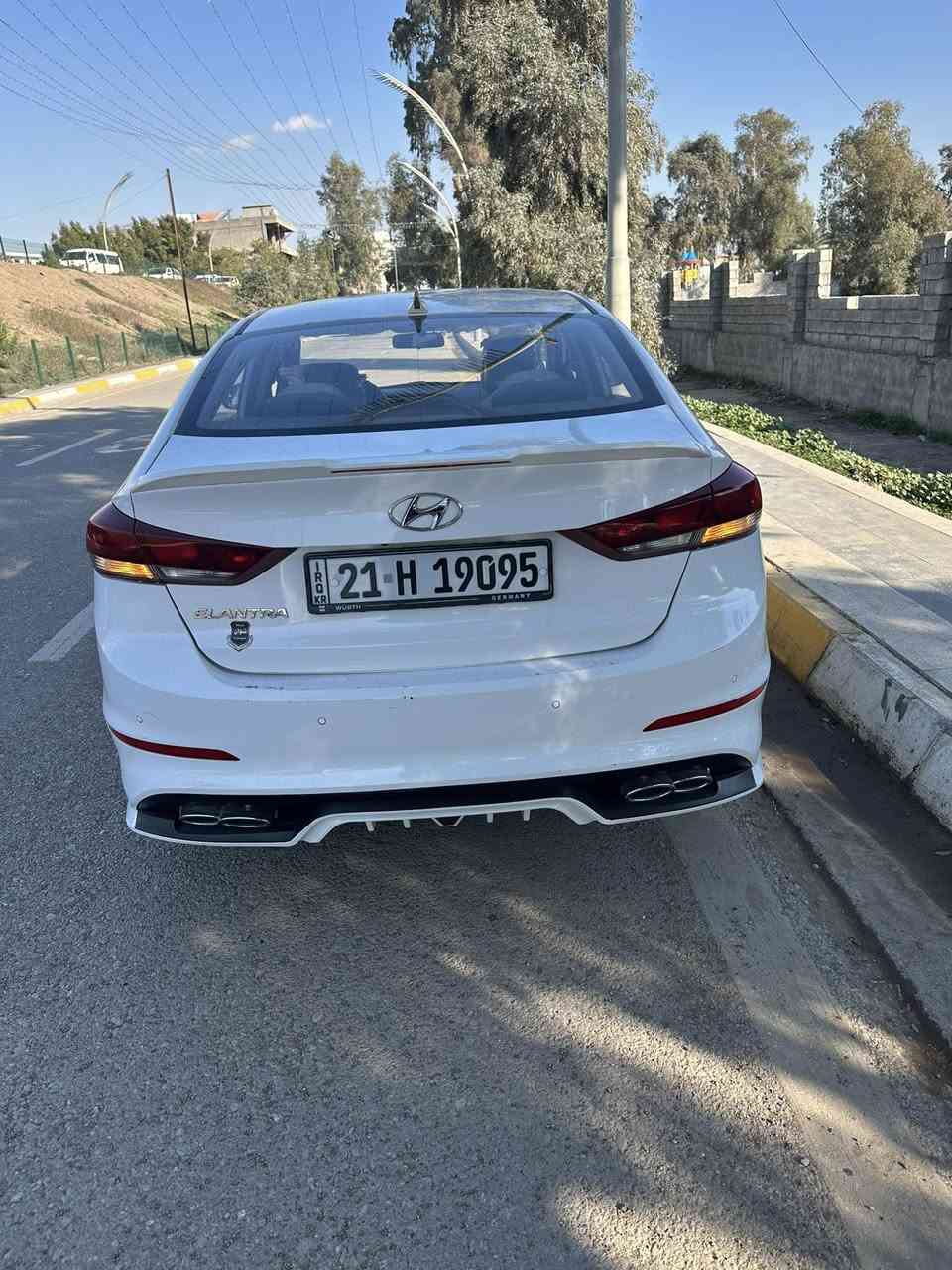 النترا خليجي 2018 مكفوله وسونرات 2 بالمنشور كير محرك كله مكفول ماشيه 72 محرك دوش 1600 مكفول 
سياره جديده ثاني يوم تحويل فول موصفات عدا البصمه
ديالى بعقوبة ***********
137 وبيه مجال للشراي
