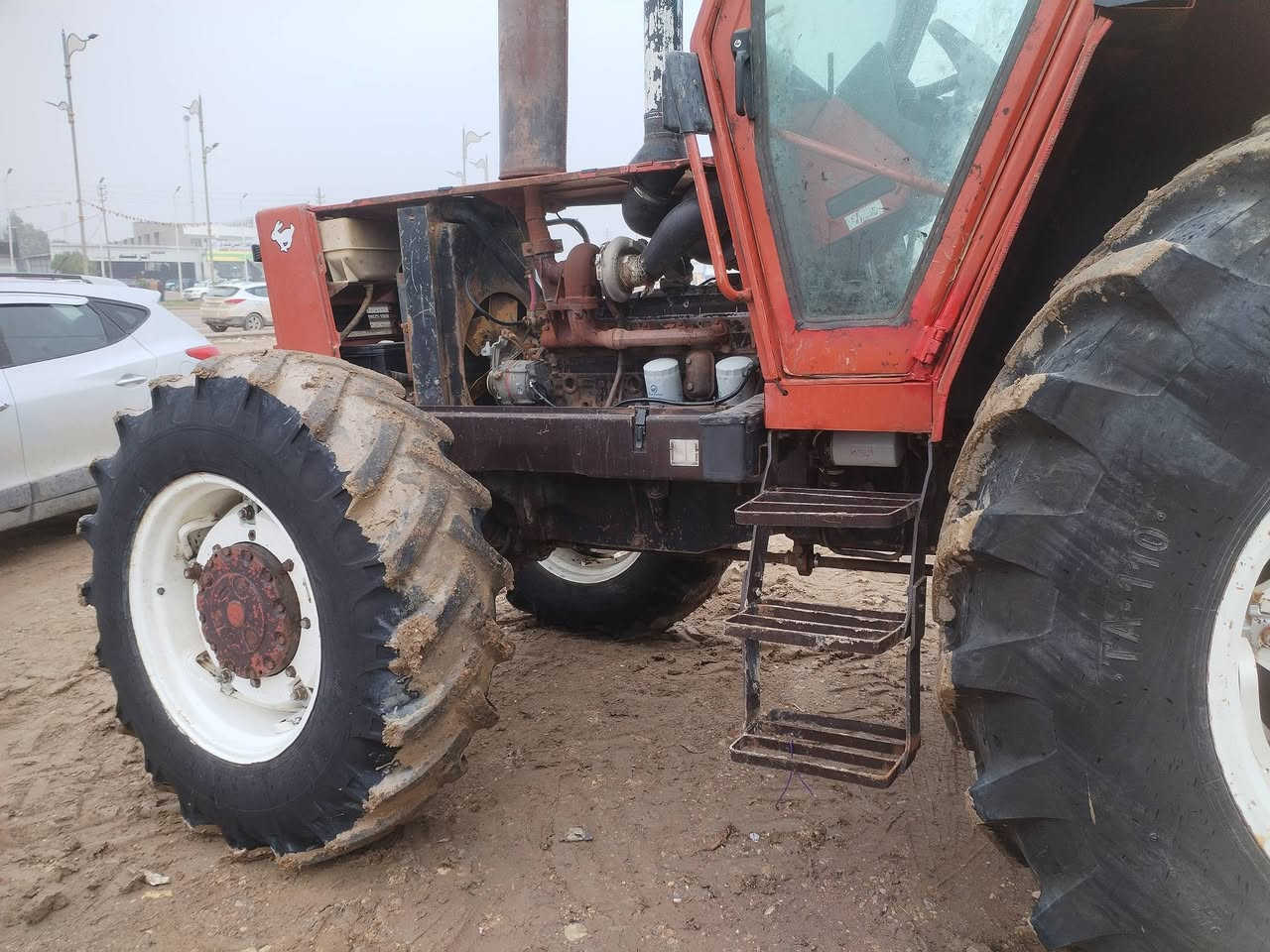 السلام عليكم مكينه ١٤٠ للبيع فول مواصفات عادي كير بالصفحه اكسل بارز تكمه عريضه دبل جك التواصل على الرقم ***********
