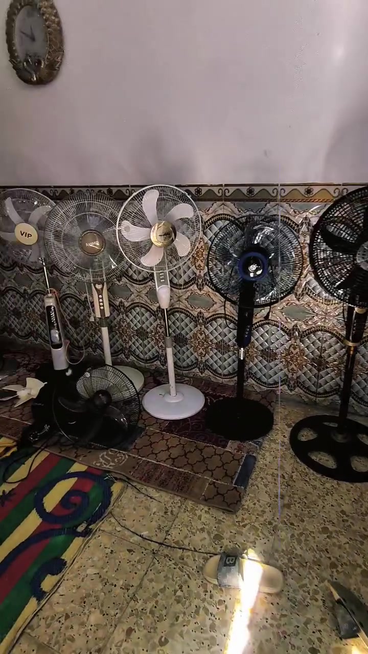 مراوح شغاله للبيع كلمن وسعرها 
الجداريهه على 15 
الرضيه على 25


**إذا كنت صاحب هذا الإعلان وتريد حذفه لأي سبب، رجاءا أرسل رسالة إلى الدعم الفني**