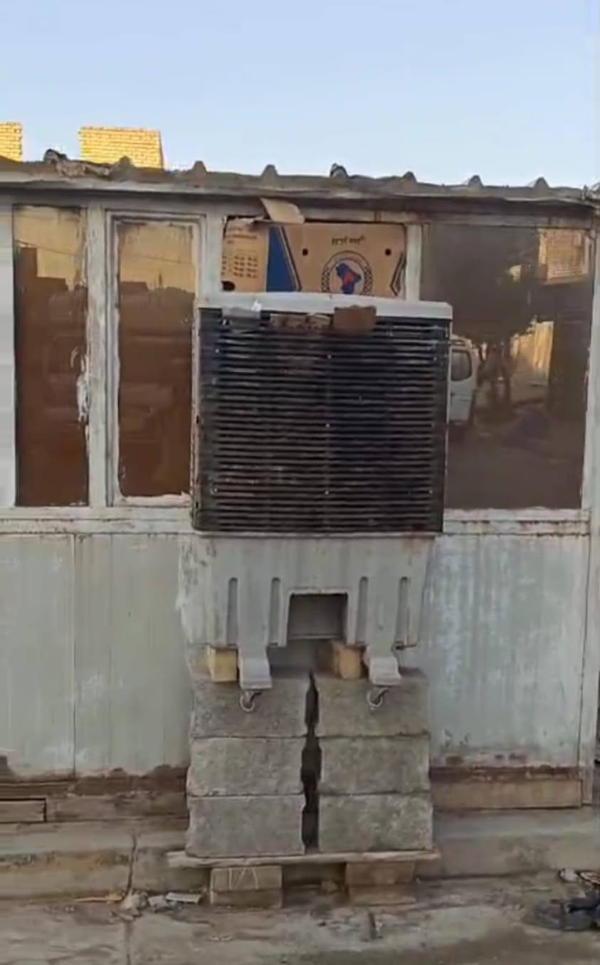 كشك للبيع سعرة مناسب كلش بغداد جسر ديالى
***********
