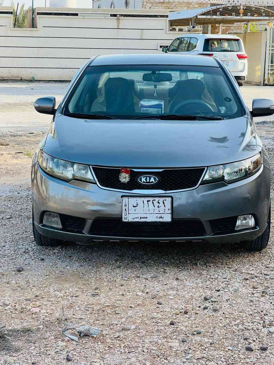 فورتي موديل 2010 وارد أمريكي بيه صبغ ٥ قطع بدون دواخل سياره بيه سونار بل منشور سياره جاهز كير مكينه حداديه  تبريد تدفئه كامره رقم بغداد سنويه جديده السعر 85 أوبيه مجال المكان بابل محاويل رقم الهاتف ***********
