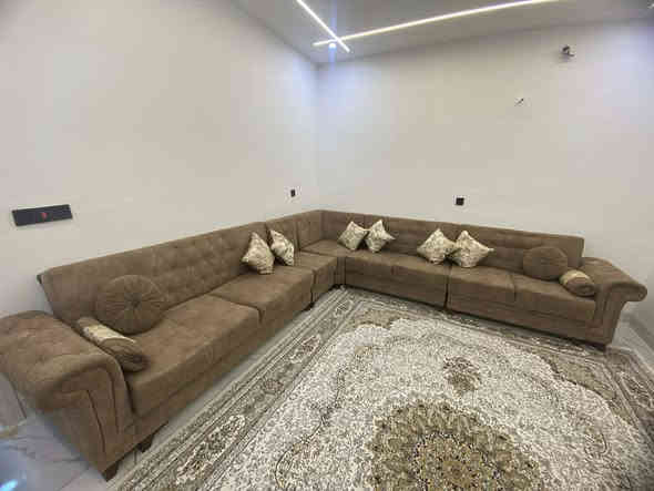 دیوان تورکی للبیع یسیر سیسم 7مترسعر330الف عنوان کرکوک بارودخانە
***********
