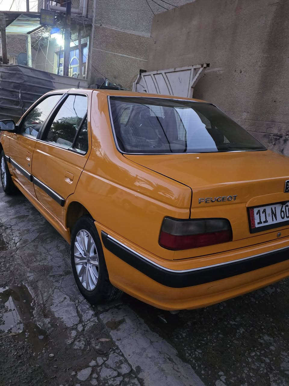 بيجو للبيع موديل25 نازله بل 26 سياره كير مكينه كشر مكفوله تبيرده خير من الله سياره جديده باسمي مكاني بغداد غزاليه سعره.          رقمي ***********
13 مليون وبيه مجال
