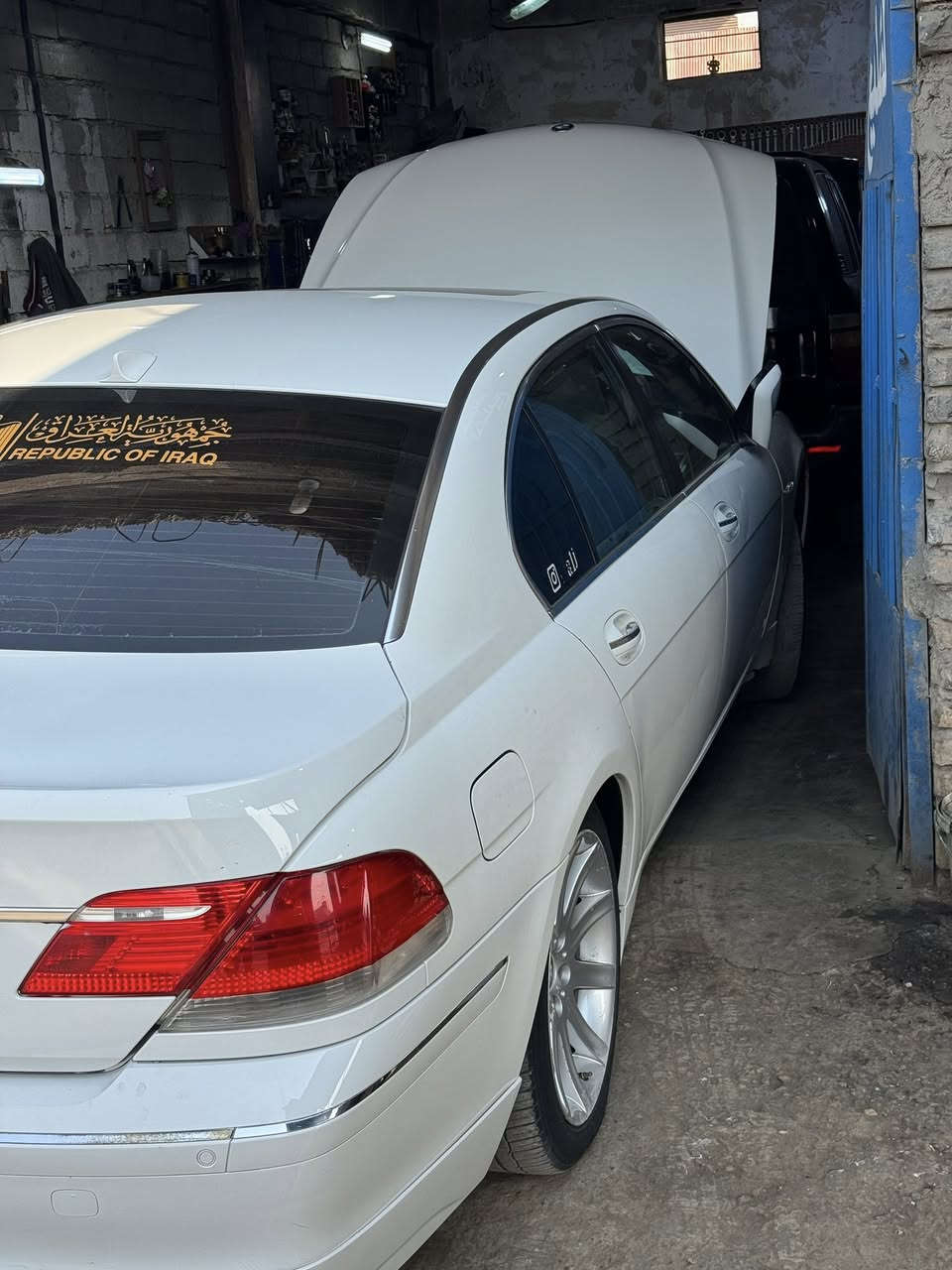 BMW 745li
مويل اصل 2004

محدثه بالكامل 2008 

فتحة سقف كشنات تحكم كهرباء بالكامل 
حساسات امامي خلفي 
امامي خلفي 

تبريد تدفئة مقاعد 

تبريد 3قطع 

بردات 5 

غرفه شاده جديده لون اسود 

صندوك كامل جديد 

صدر امامي خلفي بالجيس 

دبلات جدد عدا الاماميات 70‎%‎ 

انكل ستيرن مع ستيرن مع المجموعه بالكامل مع البرمجه كله جديد ABS جديد مع عمبار 

راديترات مع براد الكير جديد 

جاينات كامله تخم كامل جديد 

مي زيتي اصلي 

شوته وفلاتر جدد 

فلتر بانزين جديد

بلكات نوزلات شجره ومجاول كامله مال وارد ياباني بالكارتون 

فيت بم + عبوه جدد

باتري جديد قبل شهر شديته 

محرك جديد شاده قطره ماينقص 

تخم ويل ابو سيوف جديد شاده مع السبير 

تايرات جدد ‎%‎75

لايتات جدد داينمك 

كاردن جديد اكسن جديد درايمات جدد 

هاند بريك بي ماطور واكف ومشتري وكامل عند احمد ديوانية 

دوسات جدد موجودات ويه السياره تاخذهن 

بجم كبس كامل مشتري قبل شهر 

السياره بيه قطع التحديث مبدلات ومصبوغات مع رصعات بالقماره واضحات بالصور كلش بسيطات 

وحادثه جاملغ امامي للتذكير السياره وكاله فقط مرمزه 13 بسنوية معفيه كمرك وضريبه بس ينفتح القرار تنزله مصفره غرامات وحجز وكلش سليمه 

معمره تعمير من الصفر كلشي بيه مبدله ع ايدي 

السعر 110 وبيه مجال بسيط كلش ماكو هيج نضافه بهيج سعر 

***********
