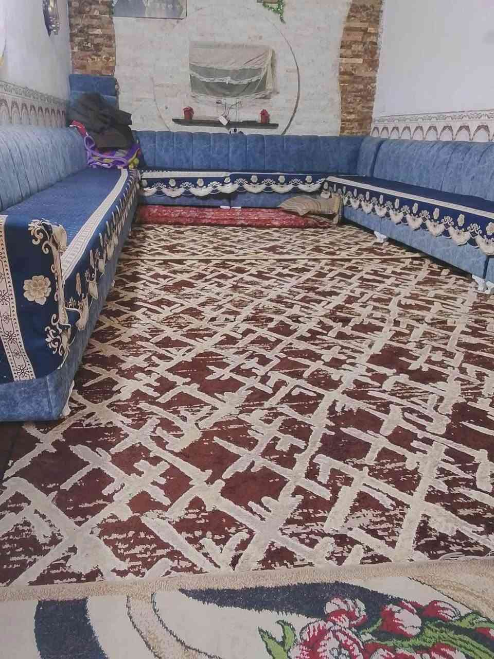بيت طابقين طابو صرف 
بيت عكاده ترميم جديد

المساحه 240 
الطابق الاول 
غرفتين 4*5
صاله 
هول
مطبخ 
استقبال صحيات داخل وخارج
الطابق الثاني غرفتين نوم 4*5
صاله 7 متر 
المسيب حي العسكري خلف جمله ابو علاء سبع
#مكلفين_بالنشر 

للتواصل 
*********** واتساب

