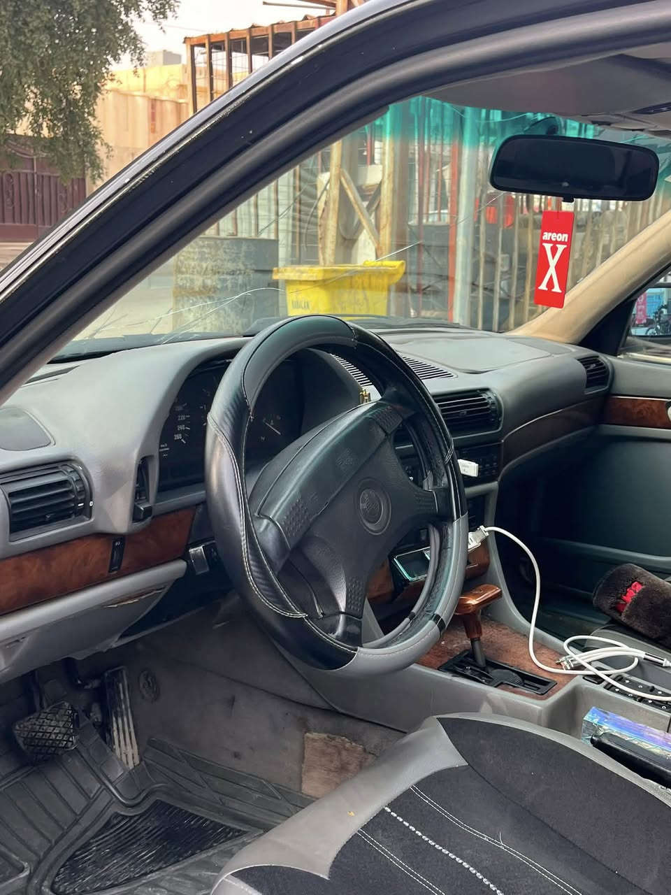 السلام عليكم
الحلال للبيع BMW اصل 730 8 سلندر عليها محرك 40 موديل 93 اصل بليتة وسنوية بغدا رقم دولي مميز سيارة معمرة تعمير كامل من الصفر الي مبدل بيها

1 ظفيرة محرك وكير

2 ظفيرة قاعدة فيوزات 

3 كير حاوية 

4 المكينة حاوية ما مفتوحه مبدل بخاخات ومجاول وبلكات وايرفلو وثلاجة ودايفرم 

5 صالنصة من المحرك للبطيخة هي والكواتم 

6 منظومة ماء كاملة مبدله من ماء زيتي وراديتر 3 سرة ودبة وكلج مروحة وحاظنة 

7 منظومة تبريد كاملة بوكس حاوية و راديتر تبريد وبطل ومروحة امامية عاصفة وغاز امريكي

8 غرفة جلد كهرباء صاج ملكي اصل السياره دبل ايرباك عليها سترين كهرباء وباقي التفرعات جميعآ كهرباء بردة خلفية يدوية دبل كمبيوتر دبل جكمجة 

9جامة امامية مبدلة اصلية bmw 

10 بك لايتات خلفية اصلية حاوية

11 لايتات و اشاير اصليات زنون

12 غرفة الجنطة كلها مبدلة

13 حدادية صدر خلفي امامي مع الدبلات والقواعد فيبي

والبور والجعمقة والدبة الهايدروليك

15 صبغ السياره عام نوع ديبير ضمان سنة 

15 تخم تاير صيني اصلي 

16 سلايد مبدل حاوية شغال 3 وضعيات 

17تانكي بانزين بلاستك وطوافة وفيت بم وكلاص بانزين

19 السيارة عليها عازل للصوت والحرارة بلغرفة 

20 باتري جديد امرون 

21 دجات كير ودجات المحرك ورولات المحرك والقايش و الكوبلن كله مبدل جديد 

من الاخير السيارة الي ياخذها ميخسر عليها دينار واحد لان السيارة معمرة تعمير جنيان مكانها تكريت صلاح الدين وأنسى صرف البانزين والحماوة 

السعر 70 ورقه  وبيها مجال السيارةتحويل مباشر

***********

مكان السياره تكريت
