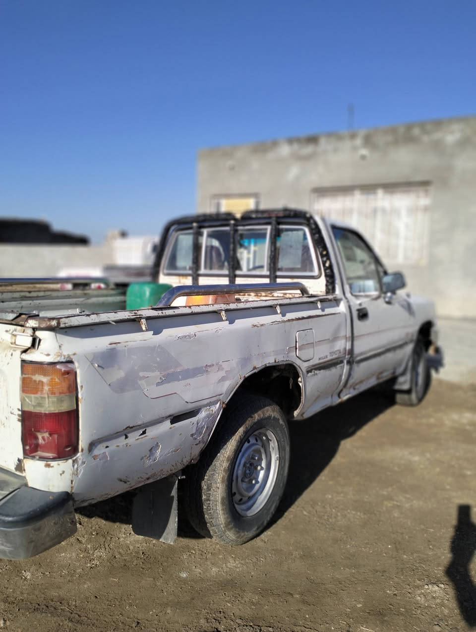 للبيع بيكم موديل 89 رقم بغداد  تحويل يمته ماتريد سياره مال جناي محرك كير شاصي كفاله مكان السياره واسط الشحيميه   الاستفسار ع رقم ***********
