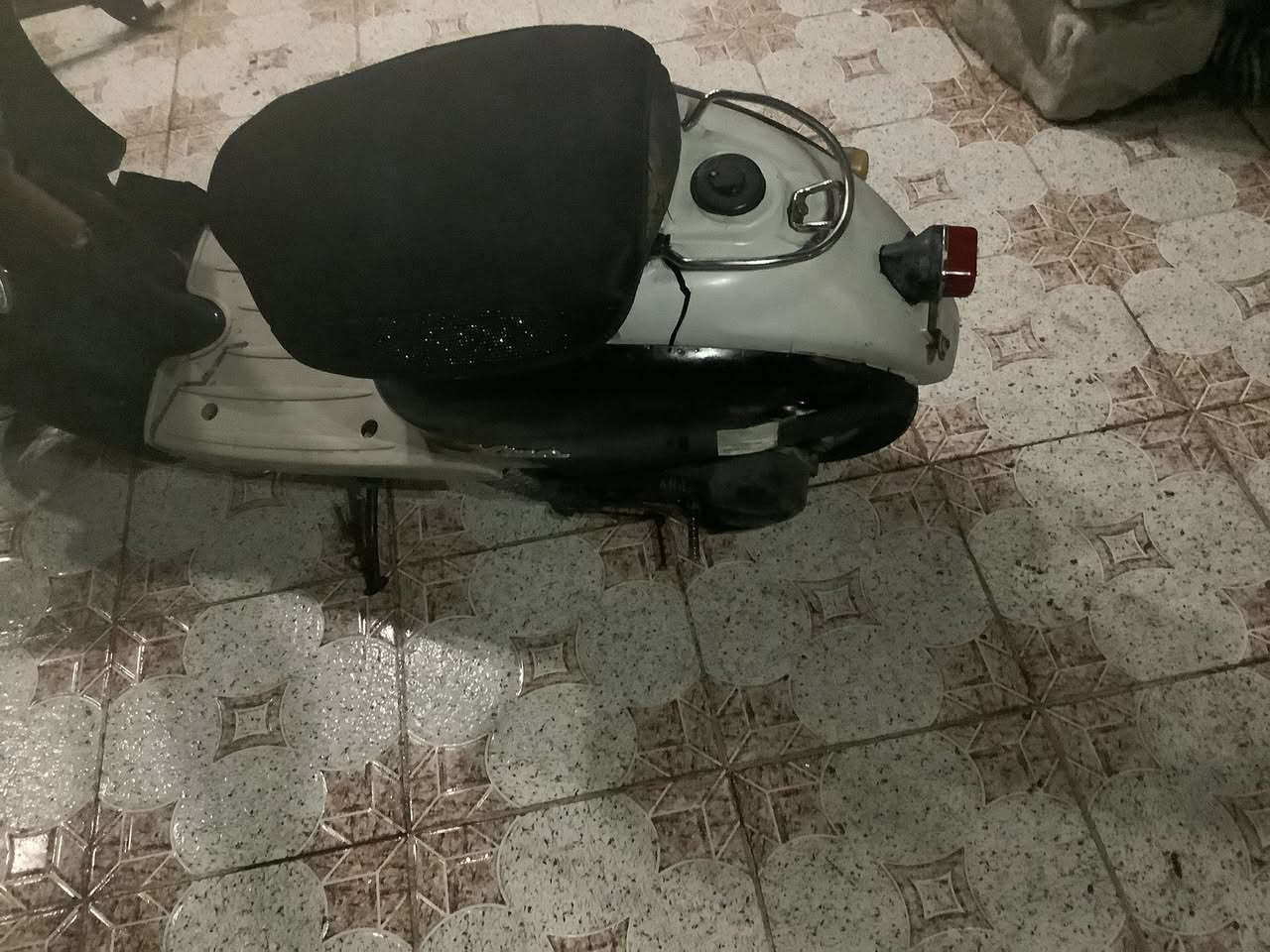 اليع كوم حديد دراجه كامله بسٍطفت ماعوف شبيه سعر٦٥الف***********
