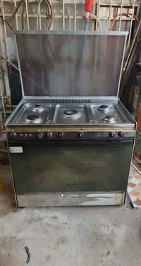 طباخ كريازي باب اول استعمال قليل أخو الجديد🆕 السعر 250 الرقم 078005286...