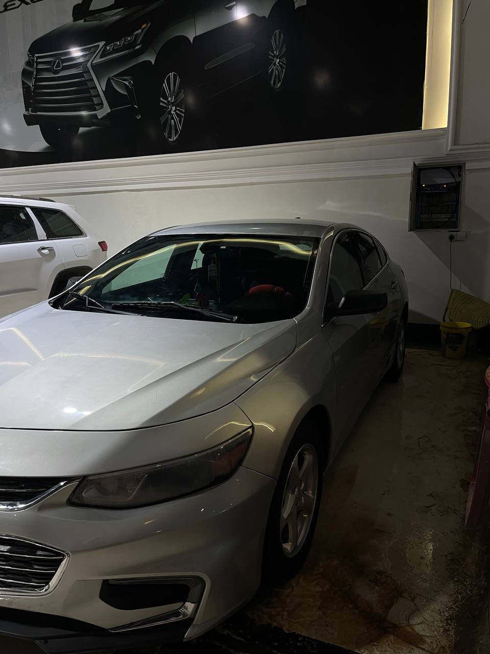 السلام عليكم ماليبو مديل 18 ماشي ١٠٠ بيه ٣ قطع صبغ مكينه كير بل كارتون تبريد تدفه كله جديد تخم تاير حداديه كله جديد رقم نجف دولي سنويه لل 30 فول بصمه عدا الفتحه بيع او مراوس 100ياباني كوري مكاني نجف كوفه ***********
