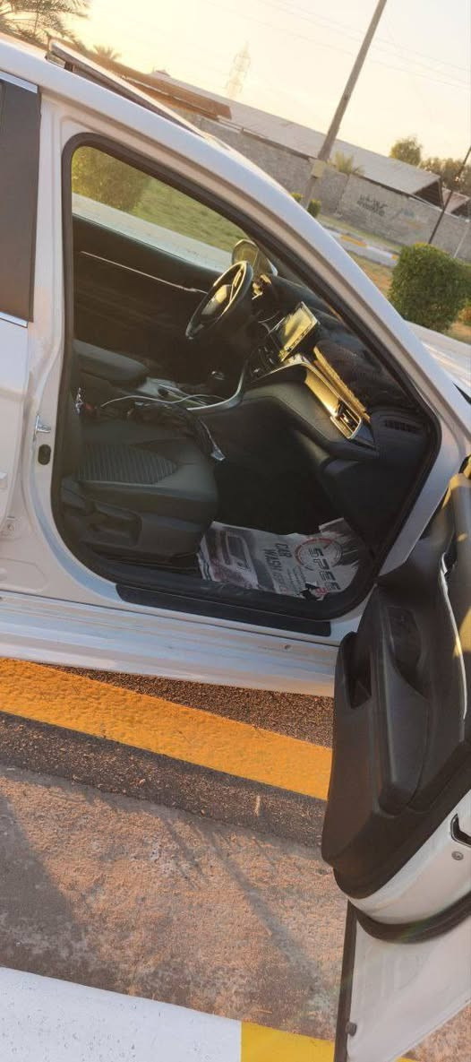 السلام عليكم
تيوتا كامري موديل 22
SE PLUS
لون سموك(سمنتي) 
فول مواصفات
بصمه وفتحه
شاشه جبيره
حساسات خلفيه
مقاعد جلد
نقطه عمياء
رادرات امامي خلفي
تحديد مسار
قطعتين تبريد
الضرر جاملغ وبنيد
السياره فحص مؤقت بدون رقم تترقم بغداد
‏ *********** ‏
مكاني بغداد العامريه
السعر 166
