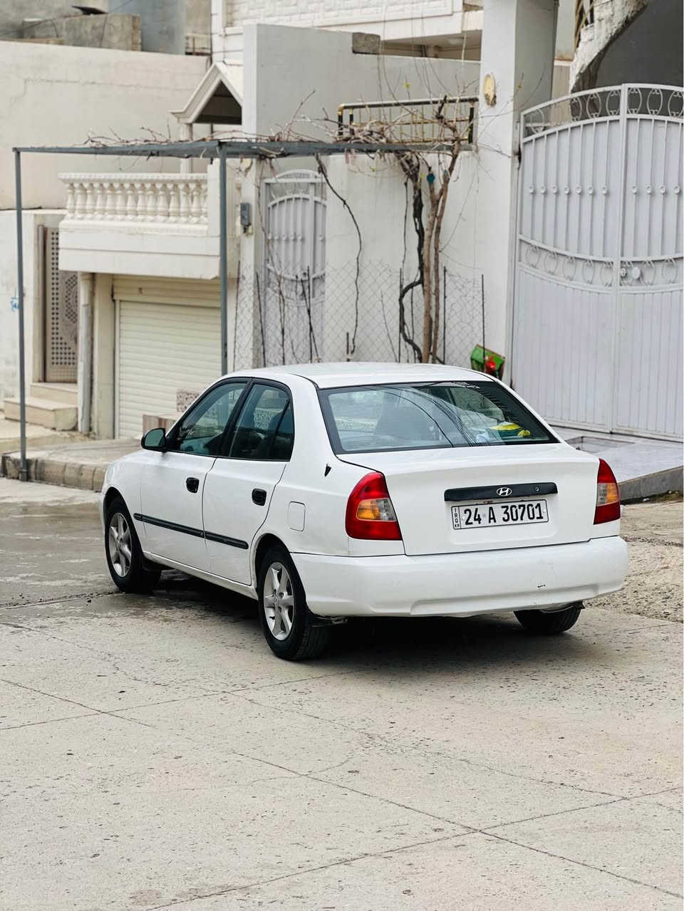 هۆندای ئەکسینت ٢٠٠١ رەقەم دهۆک سەناوی تازەیە بە ناو خۆمەوەیە تاوەکو ٢٠٢٩ بی بۆیاخ مەکینەو گیری بەشەرت هەموو گیانی بەشەرت یەک دینار مەسرەفی نیە بی موشکیلەیە گیر حادیە نرخ ٤٨ گەلاو مەجیلیکی برایانە شوین رانیە *********** رانية, السليمانية
