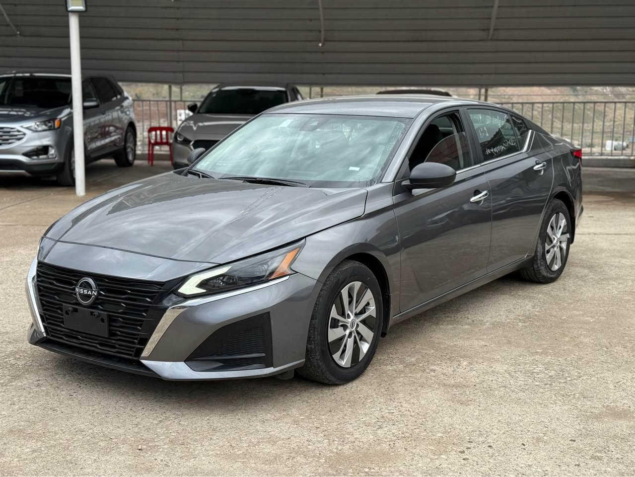 السلام عليكم 
نيسان التيما موديل : 2024
السعر : 150🔥🔥ومجال 
اللوان : فيراني
عداد المسافة : 32 الف
حجم المحرك : 2.5L( 4,سلندر )
ملاحظة السيارة : چاملغ و باب بدون دواخل 100%
سياره كامله و جاهزه دينار مصرف مابيهاو بدون ملاحظات✅

كافه الرباگات سليمه 100%🔴

المواصفات : 
‏‎بصمة ابواب 
‏‎بصمة تشغيل 
تشغيل عن بعد : Remote Start
هاند بريك بصمة
اوتو هولد :    Auto Hold
اوتو ستارات : Auto Stard 
اوتو ستارات : Auto Stop‎
رادار امامي (تحديد مسار)
‏‎رادار جانبي (نقاط عمياء)
‏‎رادار خلفي (التحذير من الاصطدام)
نظام : Eco
نظام : Normal
نظام : Sport
تحكيم ستيرين
لايتات ليد وعدسة زينون 
وبعد هواية مواصفات…
‏‎تفاصيل اكثر الاتصال علی ارقام التاليه 

‏ WhatsApp - Vibir‏‎‏‎‏‎
☎️***********

عنوان📍عقره اكر, نينوى
