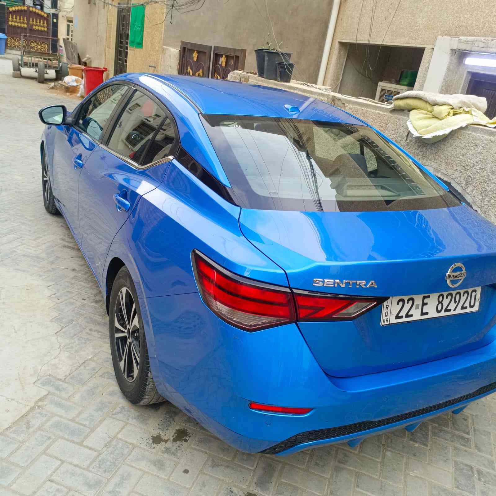 السلام عليكم نيسان سنتر موديل ٢١ فول عده الفتحه كل التفاصيل والصور اضحه كدامك بيها جاملغ بارد ب العراق الايسر 
السعر 125وبيها مجال قليل المكان بغداد الجديده رقم اربيل تريد تحول تريد وكاله 
رقم الهاتف ***********
