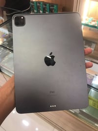 آيباد ١١ • ٢٥٦ • فلوجه