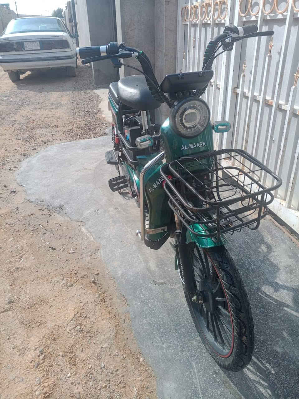 السلام عليكم ورحمه الله وبركاته
دراجه شحن للبيع نوع الماسه 2025
دراجه كشرها حيل نضيف
تايرات جوبلس نظيفات  
وبطاريات صارلي اقل الشهر من شادهن ب 150 الف
شاشه دجتل ام البلوتوث 
بصمه تشغيل عن بعد 
يرادلهة بس اشاير تربطهن 
السعر 285 ومجالهة كلش قليل 
هاتف *********** متواجد واتساب 
مع تحياتي للجميع
