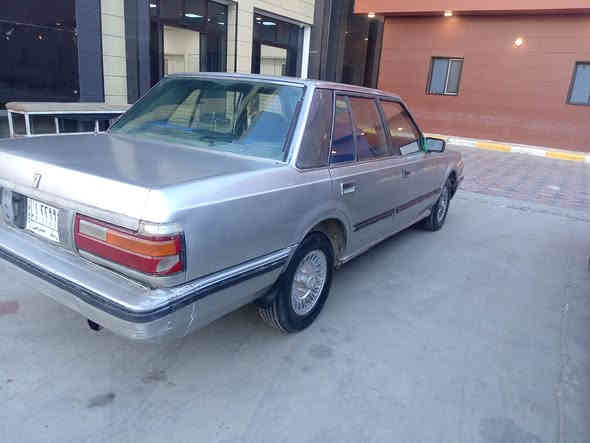 سلام عليكم سوبر موديل 85 رقم واسط سنويه منتهيئ تحويل مباشر كير مكينه ثنين ونص مكفولات شاصي مكفول  حداديه ١٠٠ ب ١٠٠ تخم تاير جديد كهرباء شغاله عنوان ناصريه قضاء البطحاء السعر 35وبيه مجال قليل استفسار اتصل ***********
