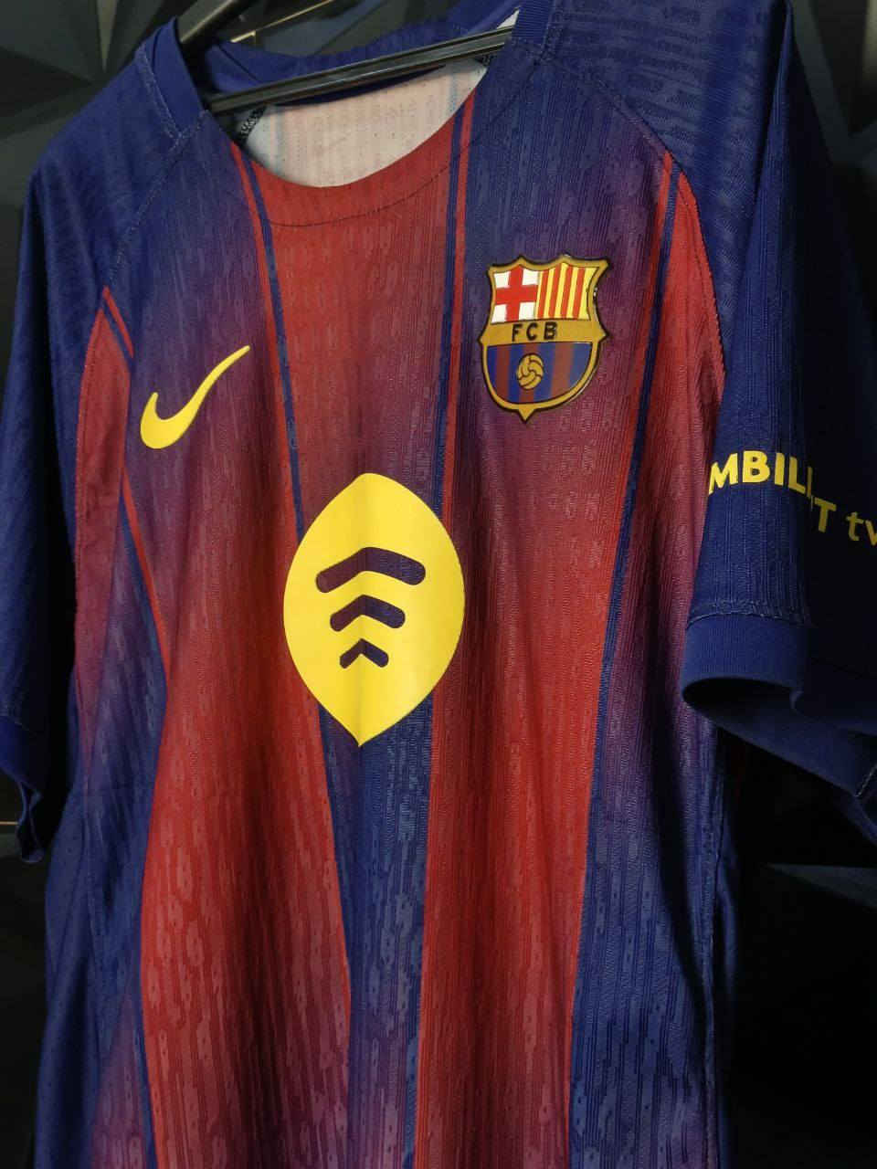 دريس نسخة الاعب(شعار جلاتين)
قطعة بـ10 آلاف🔥
قطعتين بـ20+هدية🔥
تواصل واتساب (***********)
