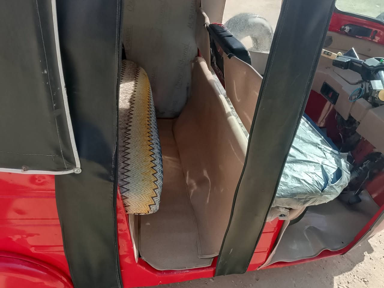 السلام عليكم تيك توك للبيع موديل 18 السعر رقم الهاتف ***********
