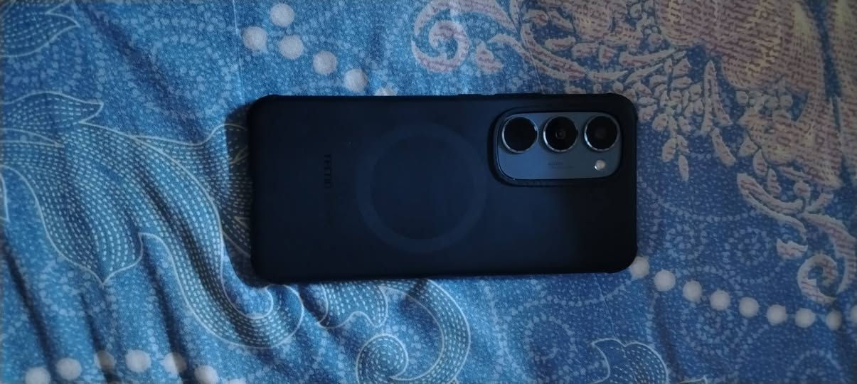 تكنو سبارك 40 برو بلاص ملحقات كامله استخدام سبوع شحن سريع شحن لاسلكي 30 واط ذاكره 256 شاشه منحنيه للبيع بغداد الامين الثانيه السعر 225


**إذا كنت صاحب هذا الإعلان وتريد حذفه لأي سبب، رجاءا أرسل رسالة إلى الدعم الفني**