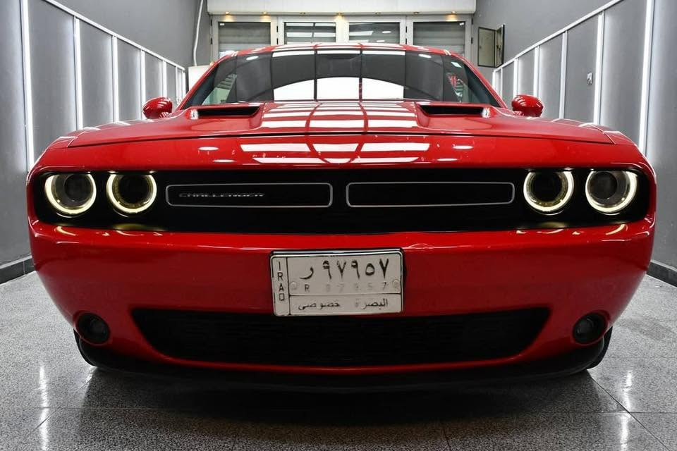 دوج جالنجر 2016 sxt plus
السياره كفاله. تقرير فقط ونسبه 5% بدون اي ضرر او تبديل 
فول مواصفات 
فتحه سقف
رادار جانبي
رادار خلفي 
كشن كهرباء 
تدفئه تبريد كشن
داخل جلد 
قطعتين تبريد 
لد نهاري 
تشغيل عن بعد 
صفر مسج 
تاير خلفي تو سايز 
ويل كب دايمون اصلي 
السياره كاملة ونظافه 100% بدون قطره صبغ 
للبيع او لمراوس
***********

