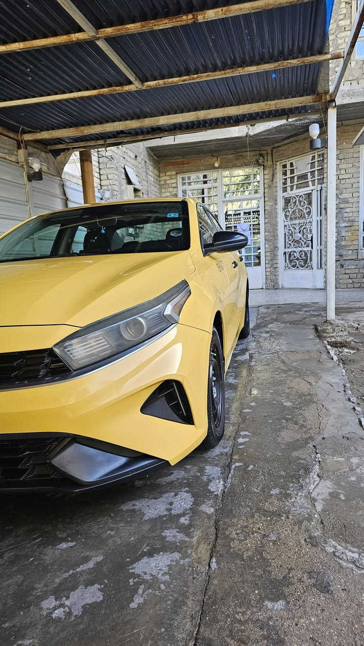 السلام عليكم
كيا فورتي 2023
مكينه كير AT
ماشيه 60ميل 
الحادث موضح بالصوره
السعر 168بيه مجال بسيط
الموقع بغداد المشتل 
رقم الهاتف ***********
