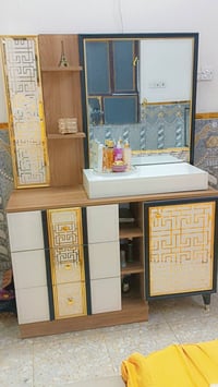 سرير مخزن • شازلون مخزن • ميز تواليت