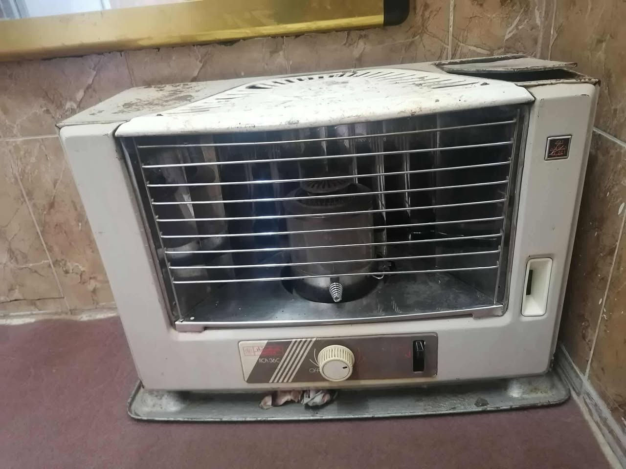 سسلام عليكم 

ورشه ابو محمد لتصليح الصوبات نفطيه و كهربائيه ماعليك بس تتصل ع رقم ***********   احنا نجي ناخذ صوبتك نصلحه ونرجعها   
صوبات بلصوره للبيع صوبات شغاله و ع فحص رخيصات
