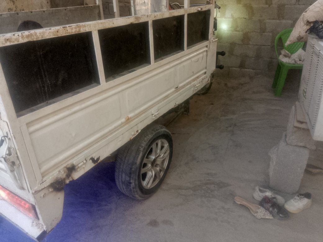 ستوته رقم ابيض وسنويه جاهزه كهربايات كلها شغاله سعر مليون مكاني البصره الزبير ***********
