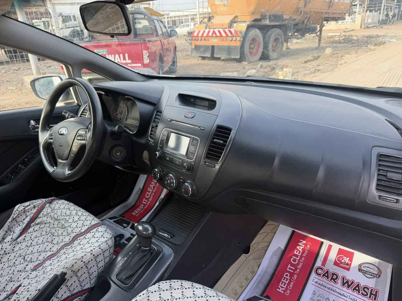 فورتي ١٦  حداديه ٧٠٪؜ كير ومحرك شرط تخم تاير جديد اشايربالمري ماشيه ١٢٧  تحويل ثاني يوم دواخل نظيفة السعر ١١٠ وبيها مجال مكان السيارة السماوه للاستفسار ***********
