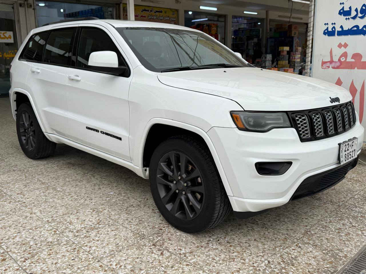 السلام عليكم جيب 2022 رقم اربيل بسمي سعرها 215 ورقة فوول مواصفات 6 سلندر بنوراما بيه سرقة بدون ضربة بيه صبغ ٣ قطع توحيد اللون بدون معجون بدون دواخل سيارة جديدة وجاهزة مابيه اي نقص محرك كير مكفولات ماشيه 28 للاستفسار *********** السعر 215 ورقة مكان بغداد
