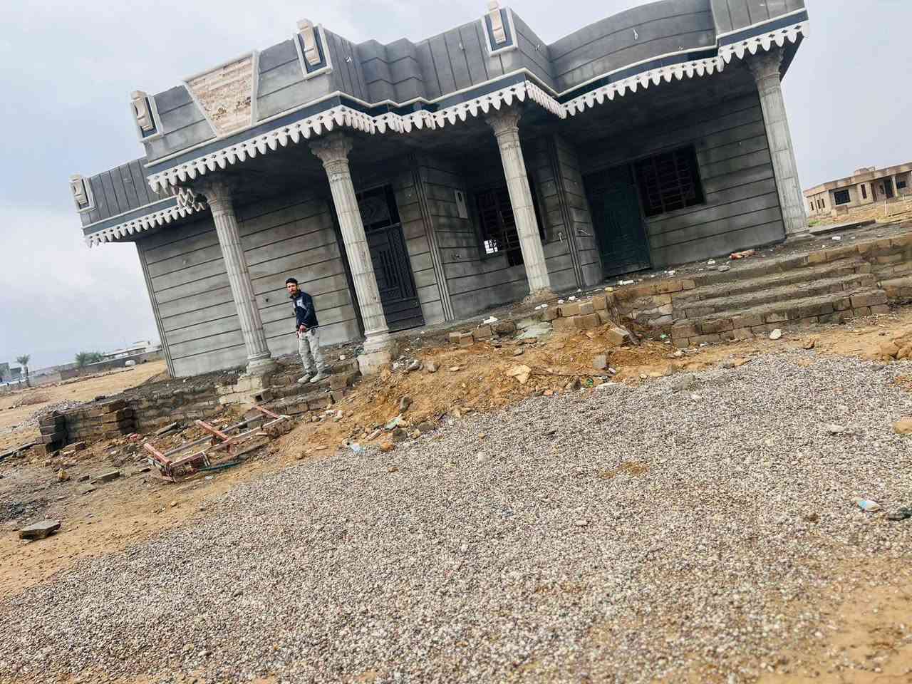 السلام عليكم كادر لبخ سمنت ونقش واجهات واسعار مناسبه جدا للاستفسار الاتصال على الرقم ***********
