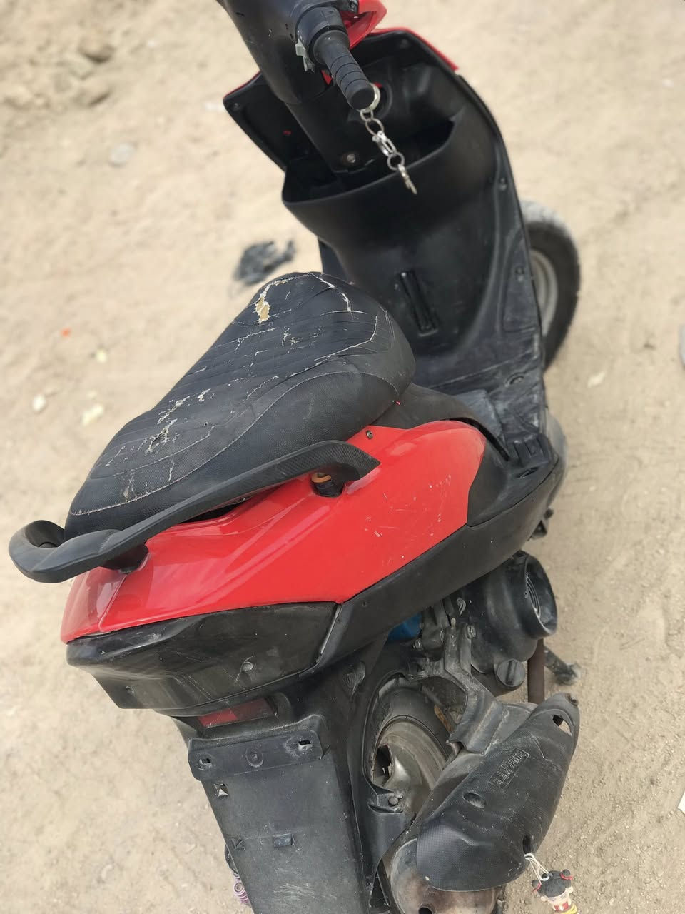 السلام عليكم جميعن ماكس عدله للبيع مكينه55 رياضيه كلجات رياضي سلف يشتغل بس الباتري هابط هندر لايت عالي ناصي اشاير سكن بك لايت شغالات مكاني القرنه هور السعد بيع او مراوس السعر خاص رقمي***********متواجت عل خط واتساب وانه خادم
