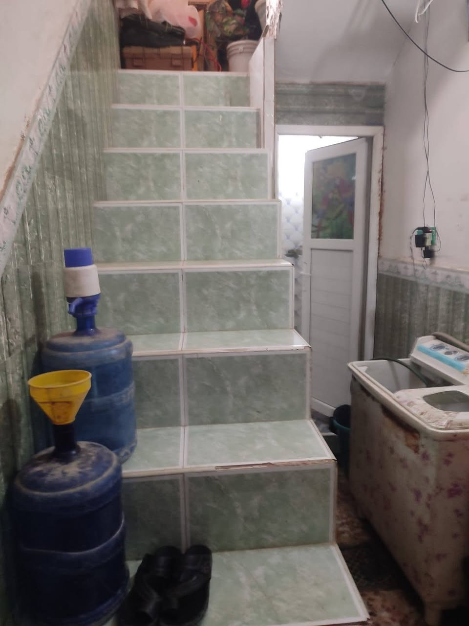 دار للبيع في حي الوفاء منطقة القوس مقابل الهنديه / ١٠٠ متر طابق واحد كونكريت بناء نضيف جداً /  السعر ٩٧
☎️ ***********
