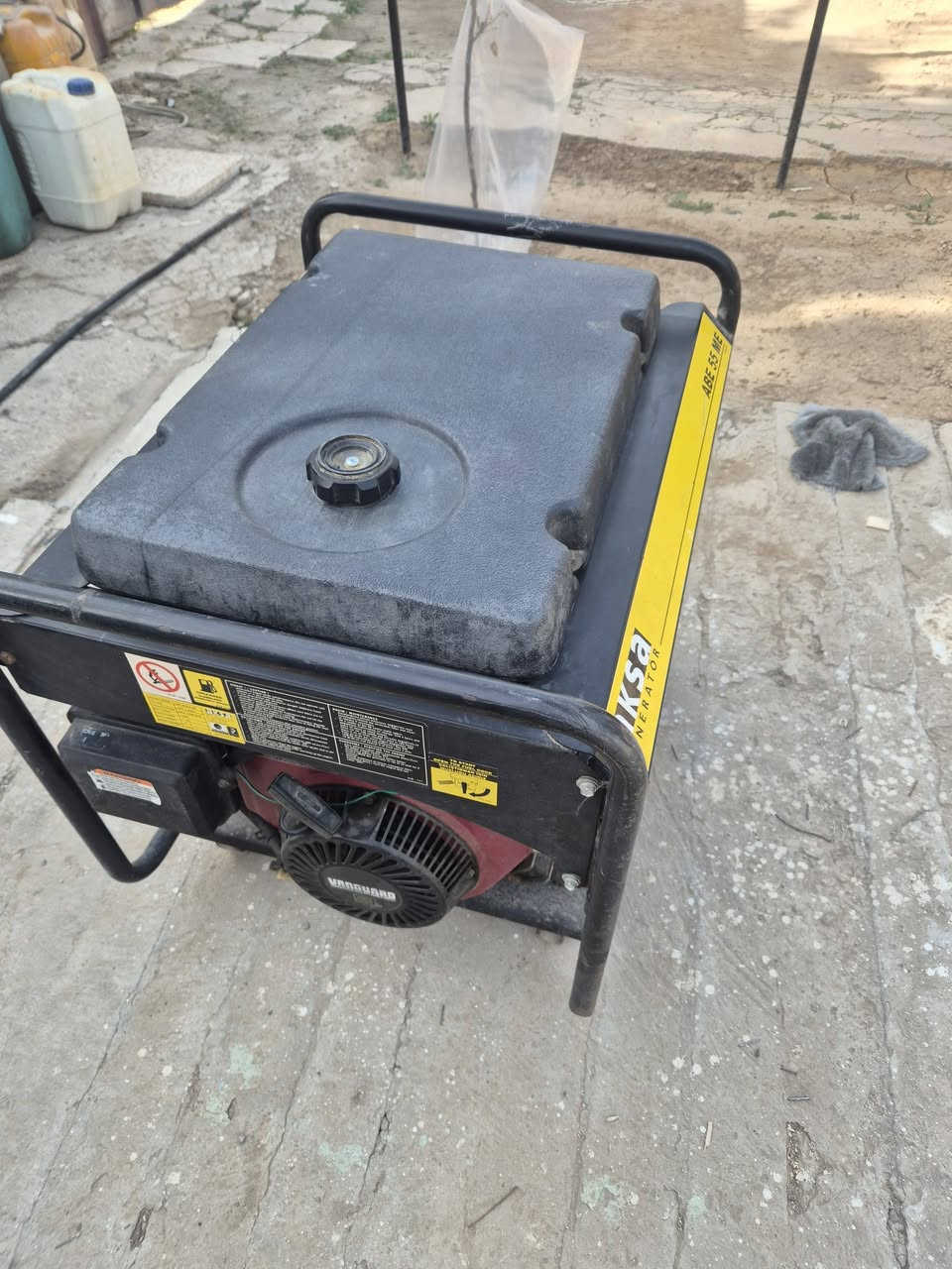 السلام عليكم مولد اقصى تركي اصلي 5k  متروكه نقص باتري وكابريتر يذب بانزين ب ٥٠٠


**إذا كنت صاحب هذا الإعلان وتريد حذفه لأي سبب، رجاءا أرسل رسالة إلى الدعم الفني**