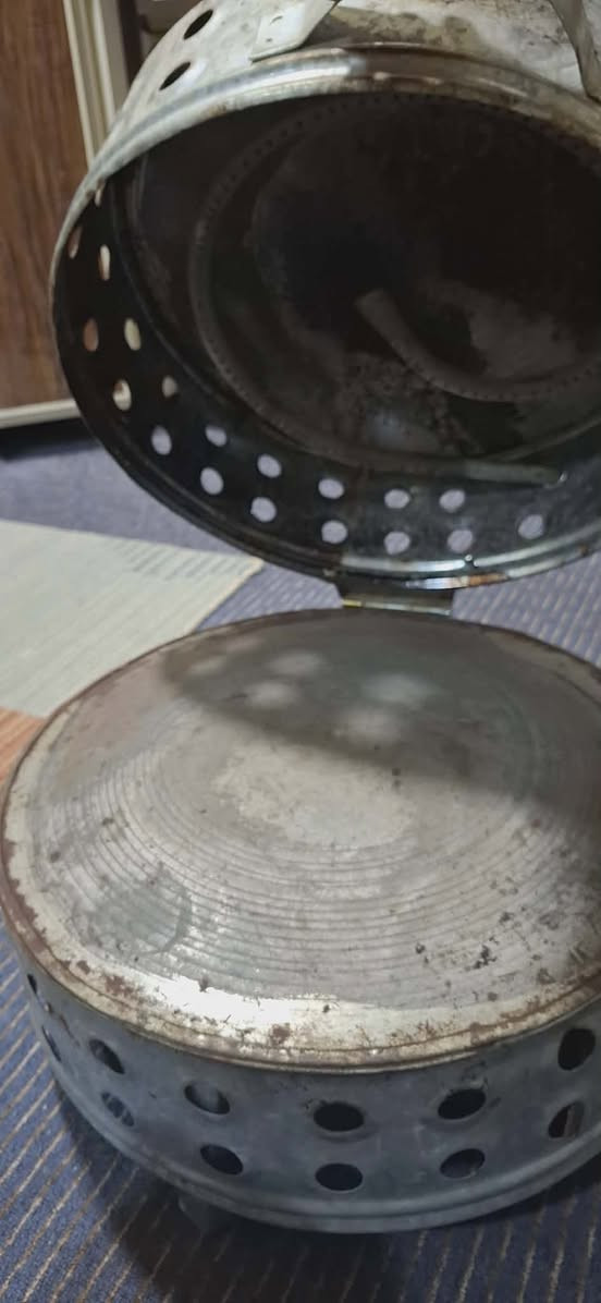 سلام عليكم اغراض للبيع
ميزطعام وأربع كراسي70 الف 
طباخ 125 
مرشحه 25
تنور غاز ارضي 35
كاونتر ابو الملحق ألمنيوم 190  الف 
كونتر قياس 3متر45س كامل مرمر 150 الف 
***********
