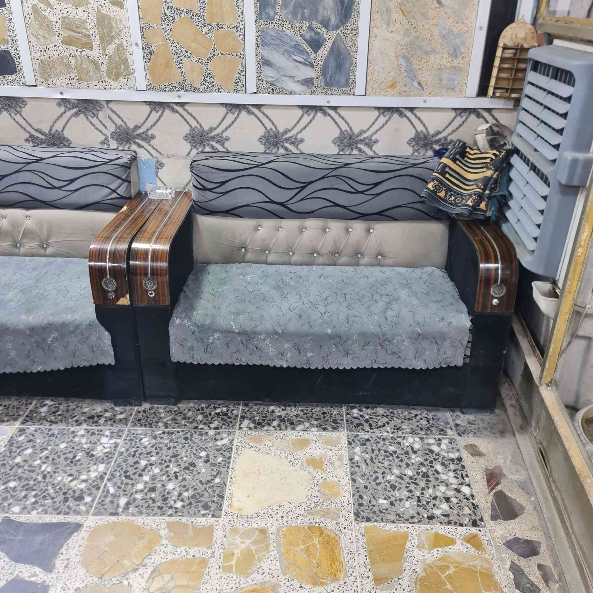 للبيع***********
