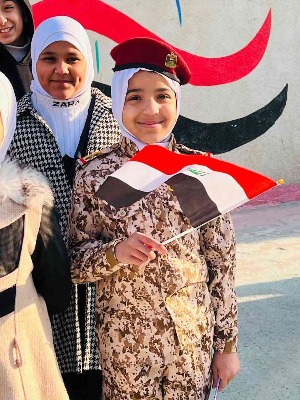من على مقاعدِ العِلم في مدرسةِ الناصريّة 📚🏫، تزيَّنت مدرستُنا اليوم بذكرى جيشنا الباسل؛ فارتدى تلاميذُنا زيَّ الجيشِ العراقي بكلِّ فخرٍ واعتزاز 🇮🇶💪، وتزيَّنت تلميذاتُنا بالشِّيلةِ العراقيّة، في وقفةِ وفاءٍ لجيشنا الباسل، وتحيةِ إجلالٍ للأمّهاتِ اللواتي أنجبن الأبطال، وللزوجاتِ الصابراتِ اللواتي ضحَّين من أجل الوطن 🌹🤍
حفظَ اللهُ جيشَنا الباسل 🤲 وحمى اللهُ العراقَ وناصريّتَنا الغالية 🇮🇶💖...

📚 مدرسة الناصرية… مستقبلك يبدأ من هنا 🌟

📍 العنوان: الإسكان الصناعي – النزلة الأولى (نزلة الجامع) – أول بناية ركن على الشارع العام.

📱 للاستفسار :
***********
***********
