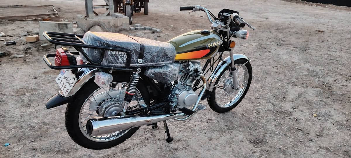 للبيع مديل 2025 أوراق 5 سكنر ستخدام قليل  جديده ما ناقصهه شي مال جناي للستفسار اكثر التصال على *********** مكاني كوت السعر 650 وبيهه مجال ما متواجد على الفيس
